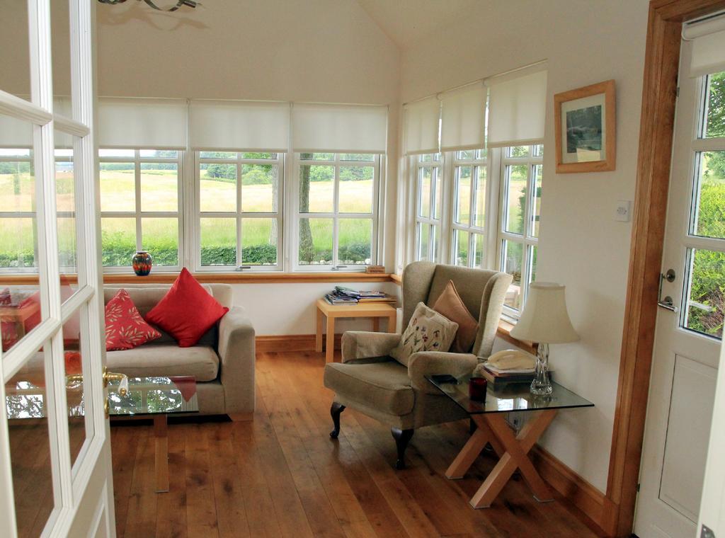 Westacre Lodge ออคเทอราร์เดอร์ ภายนอก รูปภาพ
